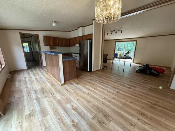 Evart, MI 49631,21641 Lake Drive
