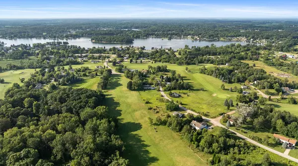 Somerset, MI 49281,10370 heatherlawn Court