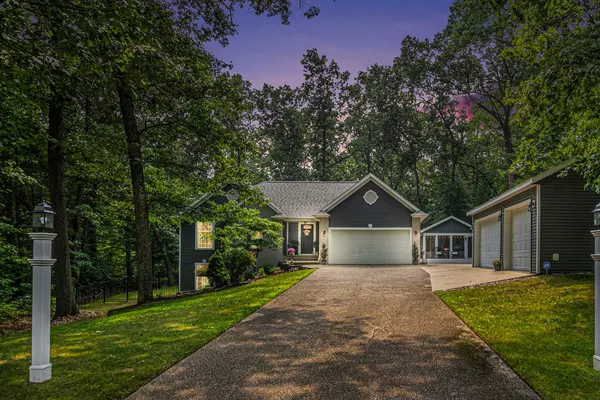 4106 Wildwood Drive, Allegan, MI 49010