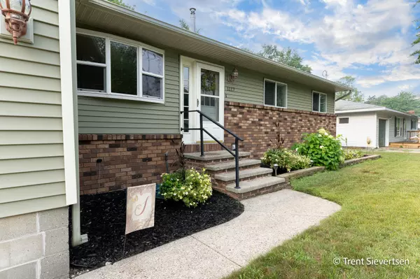Norton Shores, MI 49441,1117 Esther Avenue