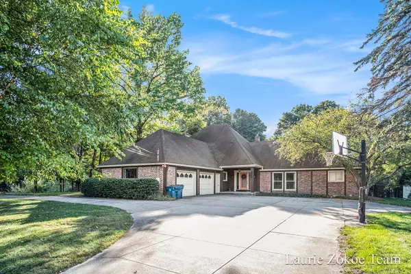 1733 Whitmore NW Avenue, Grand Rapids, MI 49534