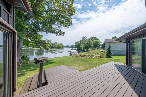 Canadian Lakes, MI 49346,8274 Peninsula Drive