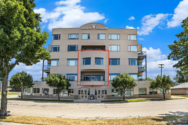 Ludington, MI 49431,105 W Danaher Street #201