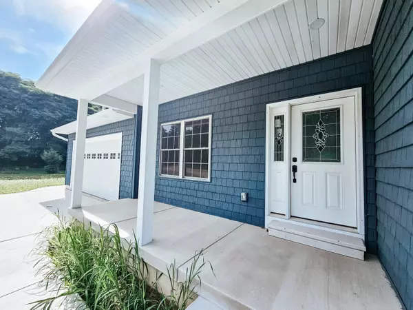 Hillsdale, MI 49242,1038 Lochaven