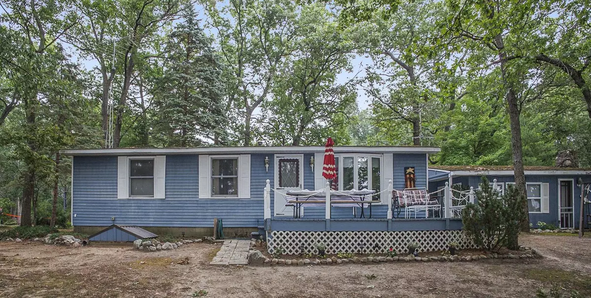 Branch, MI 49402,73 S Maple Road