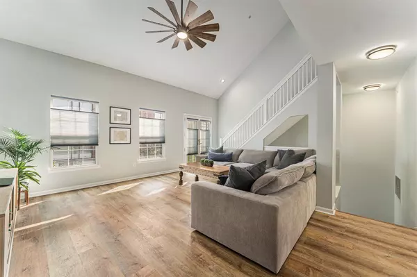 Ann Arbor, MI 48105,1043 MAIDEN Lane