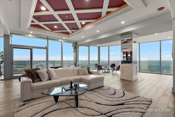 Grand Rapids, MI 49504,335 Bridge NW Street #3102