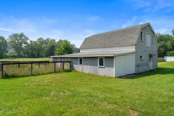 Hillsdale, MI 49242,104 Mcclellan Street
