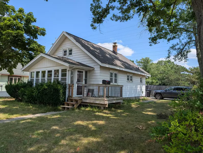 4952 Walton SW Avenue, Wyoming, MI 49548