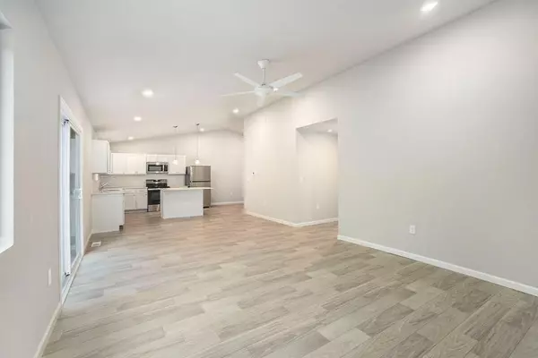 Holland, MI 49424,13785 Quincy Street