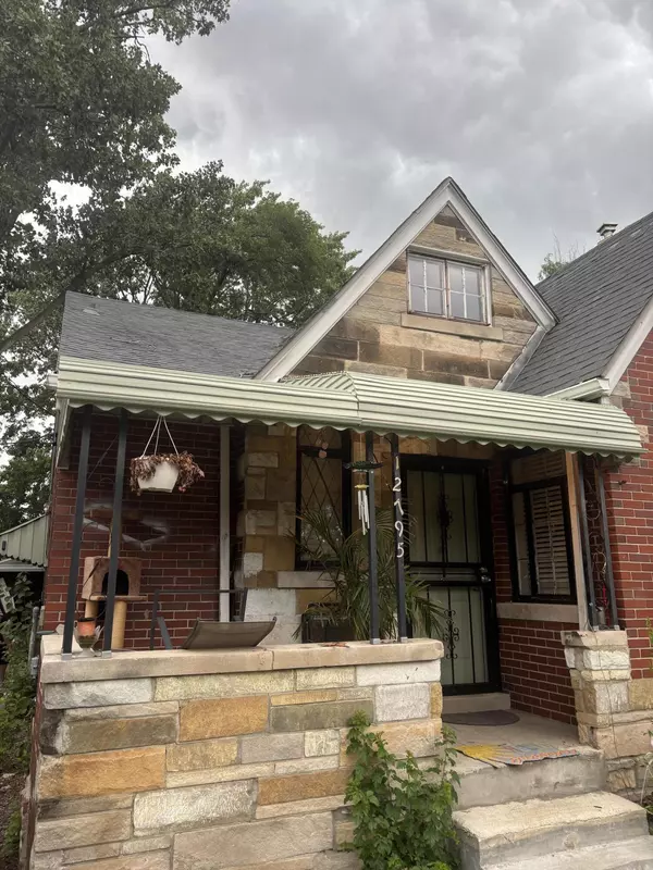 Detroit, MI 48213,12795 Wilshire Drive