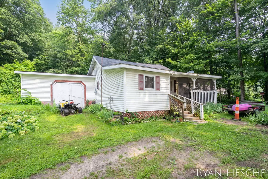 5210 Bluewater Highway, Saranac, MI 48881