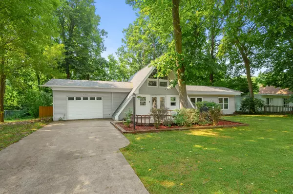 1900 Derfla Drive, St. Joseph, MI 49085