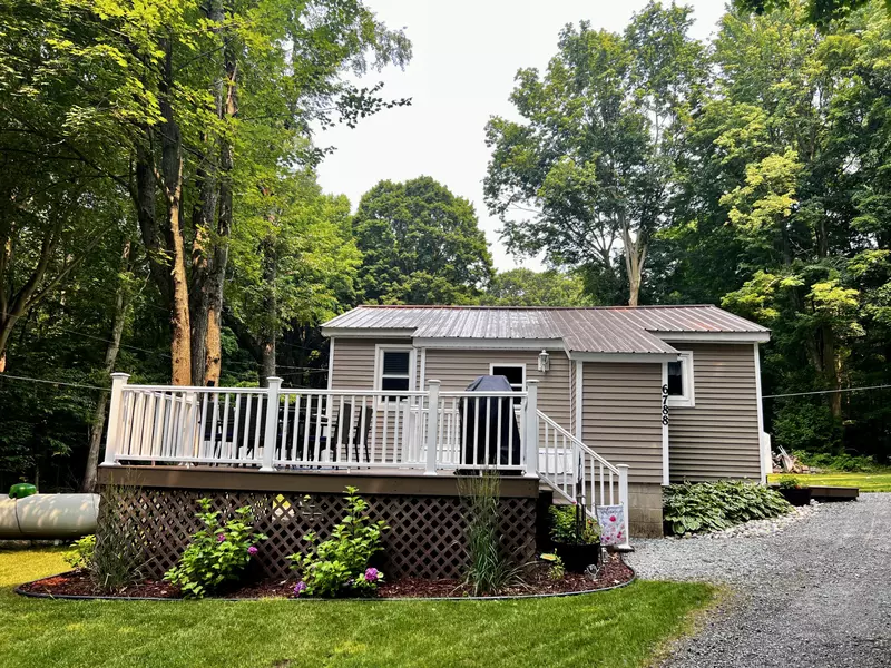6788 Middleton Road, Ludington, MI 49431