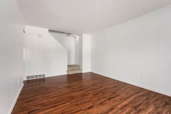 Portage, MI 49024,3320 Scots Pine Way #7