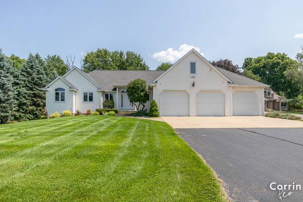 320 96th Avenue, Holland, MI 49423