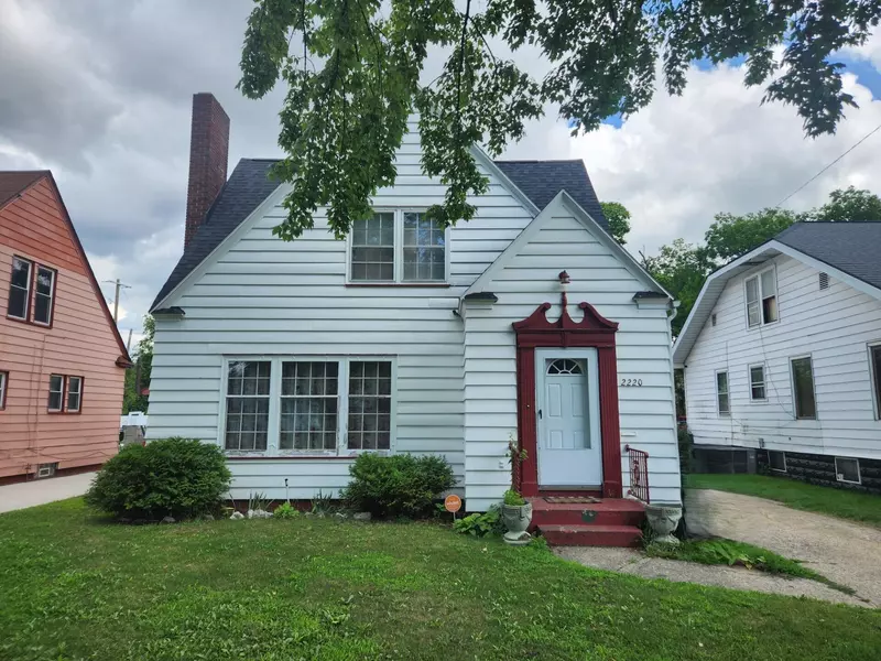 2220 Baker Street, Muskegon, MI 49444