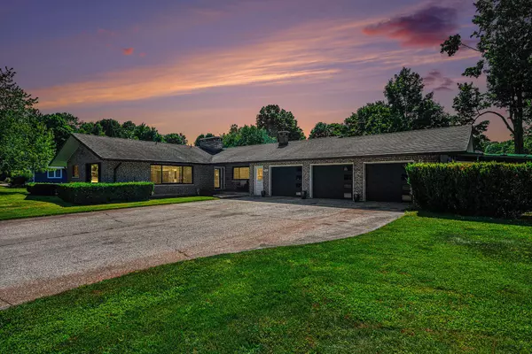 Three Rivers, MI 49093,1010 East Street