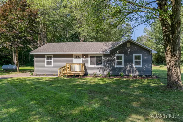 1050 Wicker SE Road, Stanton, MI 48888