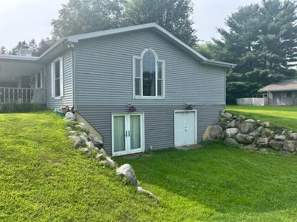 East Leroy, MI 49051,6025 S K S Drive