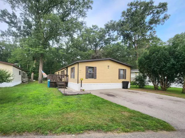 2408 Oak Street, Twin Lake, MI 49457