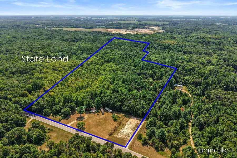 5801/5855 W Long Lake Road, Belding, MI 48809