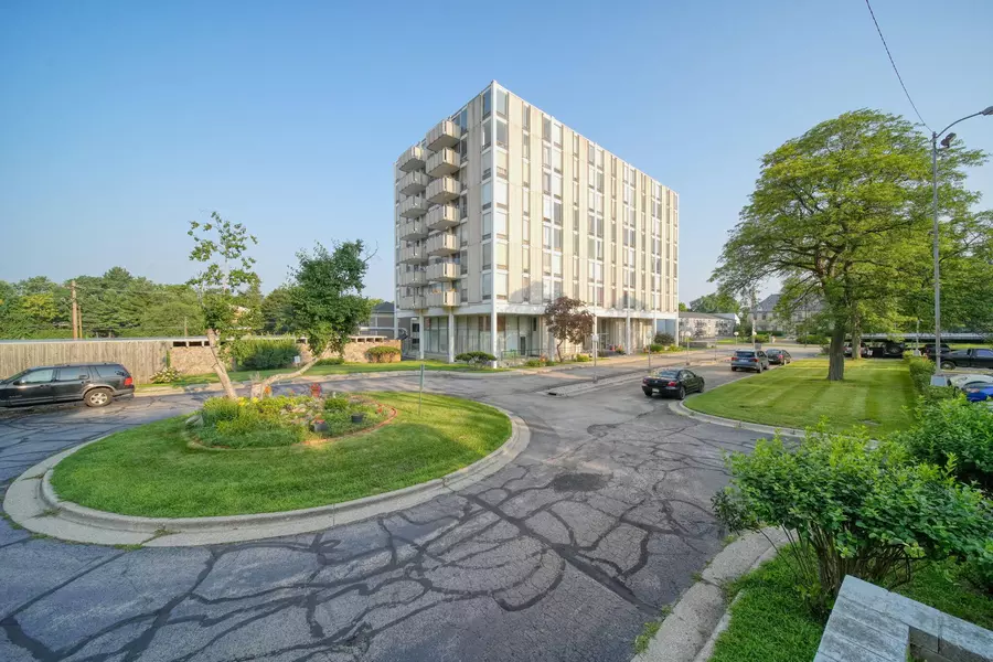 715 W Michigan Avenue #202, Jackson, MI 49201