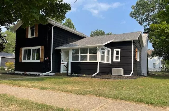 423 Kalamazoo Street, Otsego, MI 49078