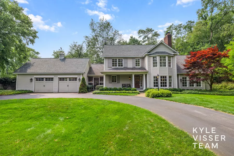 6776 Gleneagles SE Drive, Grand Rapids, MI 49546