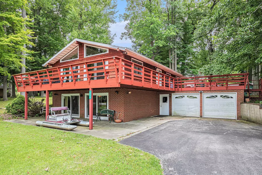 6974 Little Paw Paw Lake Road, Coloma, MI 49038