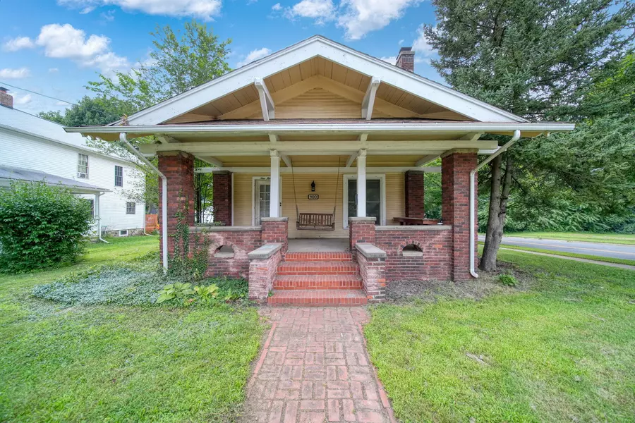 900 2nd Street, Jackson, MI 49203