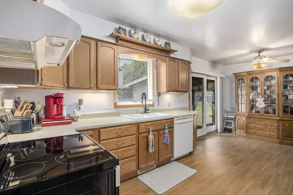 Vicksburg, MI 49097,984 VW E Avenue