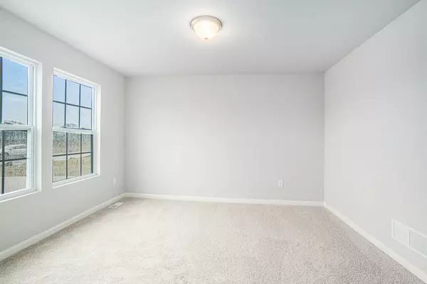 Holland, MI 49424,13718 Oasis Avenue