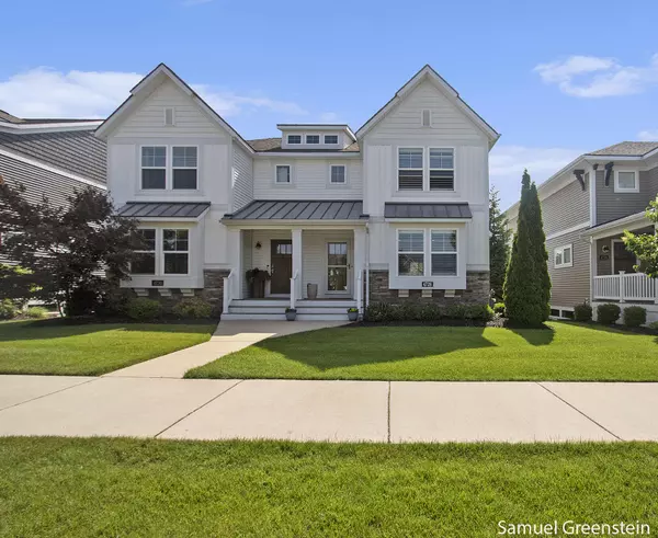 4728 Macatawa Legends Boulevard #19, Holland, MI 49424