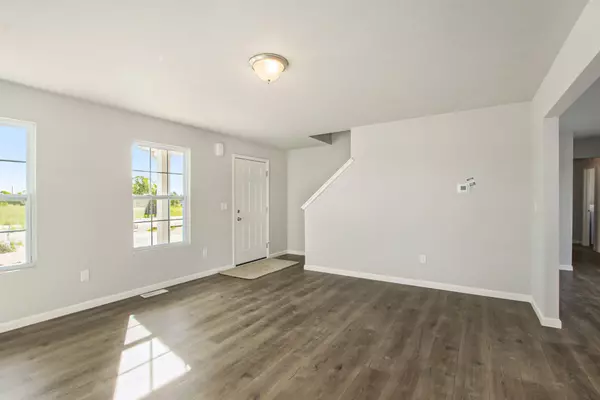 Holland, MI 49424,13694 Oasis Avenue