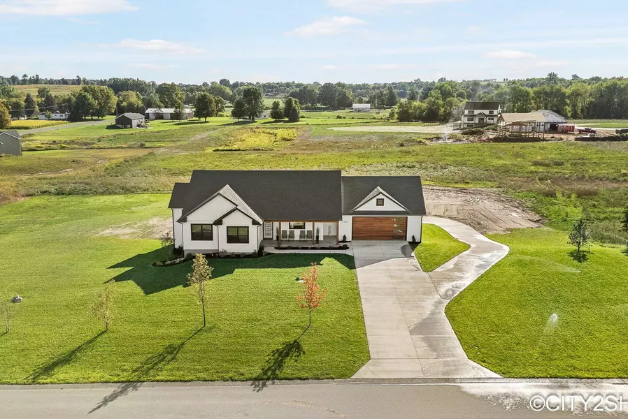 4589 Winding Creek Lane, Zeeland, MI 49464