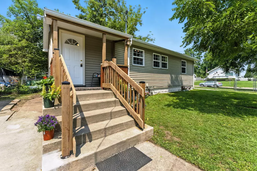 35 Avenue B, Springfield, MI 49037