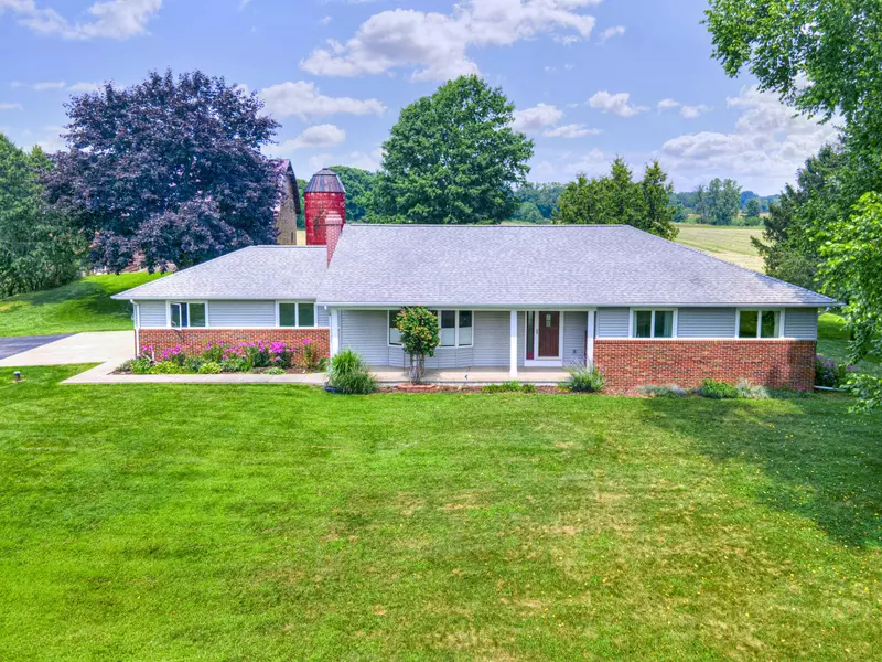 2614 Henry Road, Jackson, MI 49201