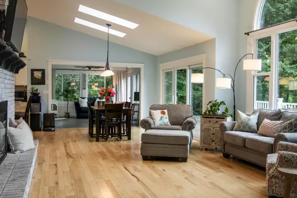 Vicksburg, MI 49097,16366 Watersedge Drive