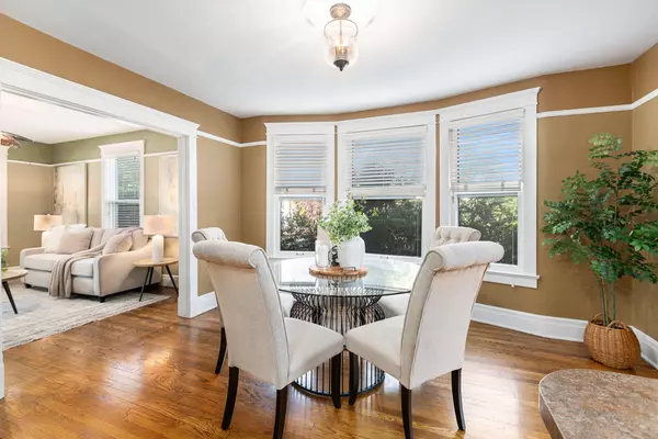 Ann Arbor, MI 48103,721 W Washington Street