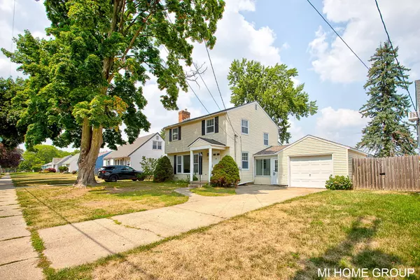 Grand Rapids, MI 49505,1313 Ellsmere NE Street