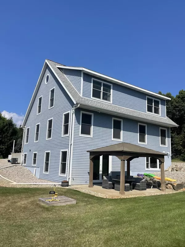Belmont, MI 49306,6522 Skyridge Drive