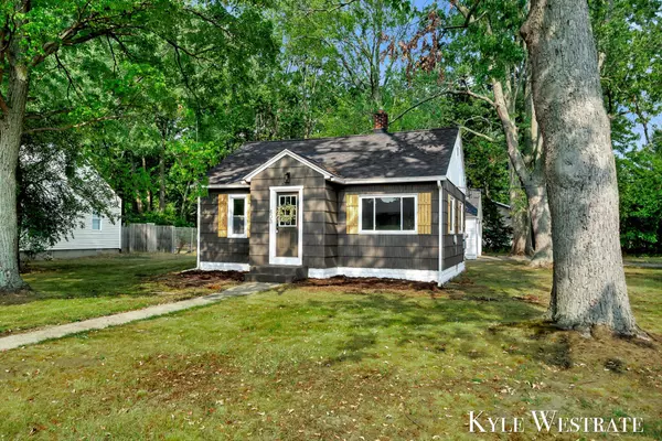 Holland, MI 49424,403 136th Avenue