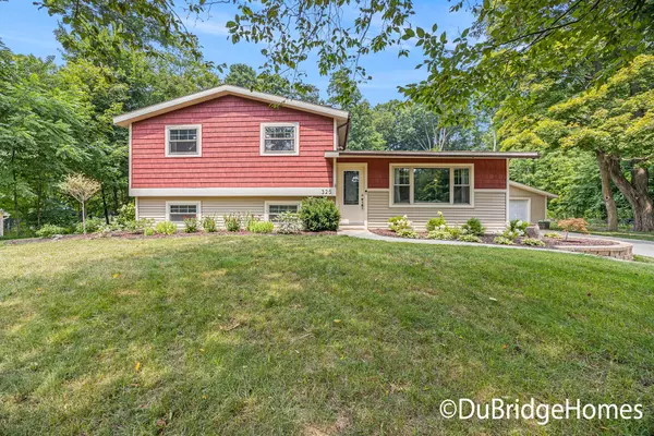 325 14 Mile NW Road, Sparta, MI 49345