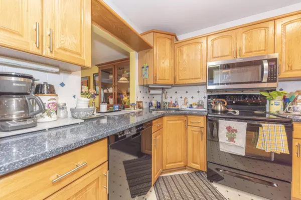 Ann Arbor, MI 48105,765 Peninsula Court