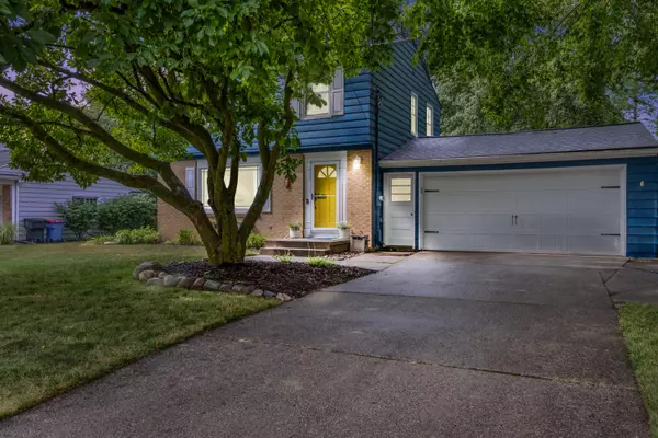 1747 Eastbrook SE Street, Grand Rapids, MI 49508