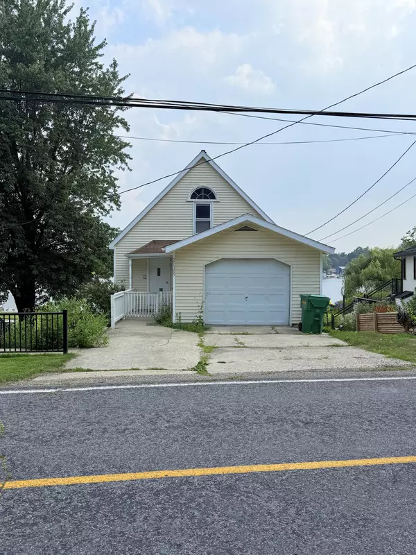 25305 May Street, Edwardsburg, MI 49112