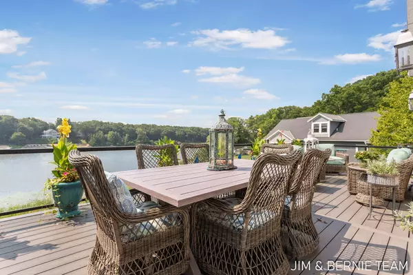 Saugatuck, MI 49453,6332 Old Allegan Road