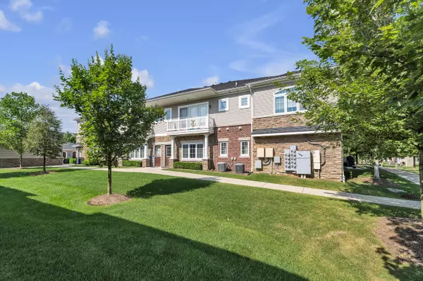 Ann Arbor, MI 48103,5633 Arbor Chase Drive