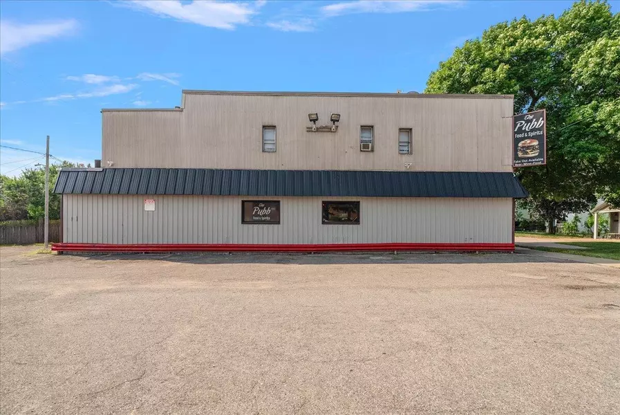 1568 Broadway NW Avenue, Grand Rapids, MI 49504